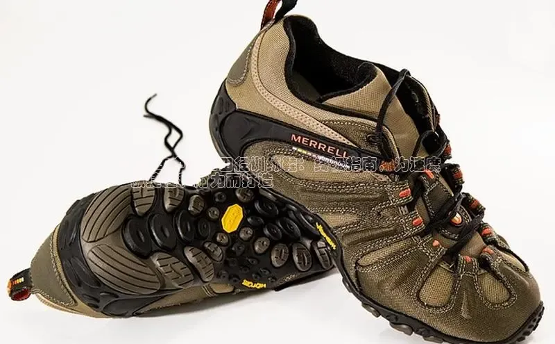 必一体育运动哇咔哇咔文化2024 年中学生田径训练鞋：终极指南，为速度
、敏捷性和耐力而打造