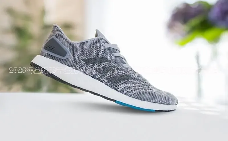 2025年全新李宁运动鞋系列：为新年增添力量与优雅的完美融合
